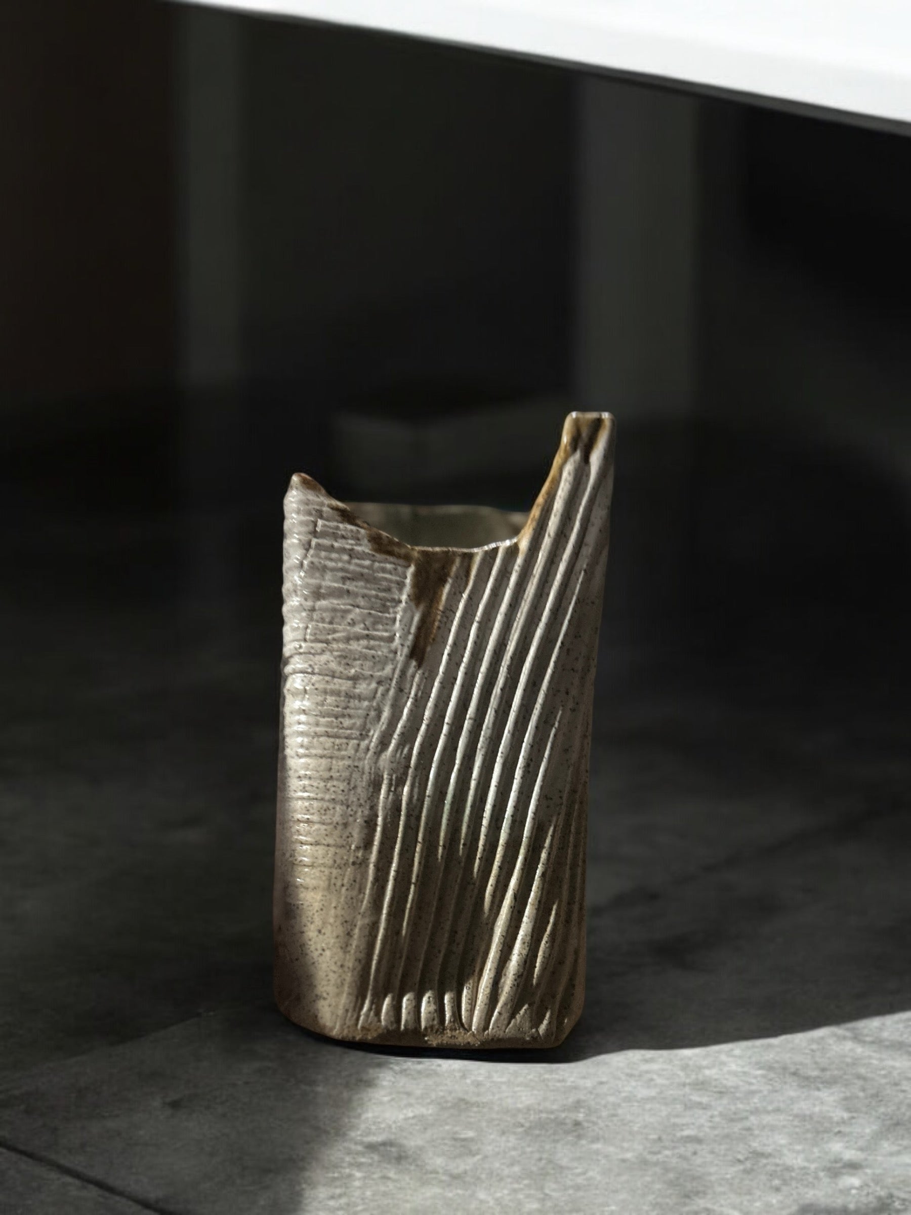 CORRUGATED RAW