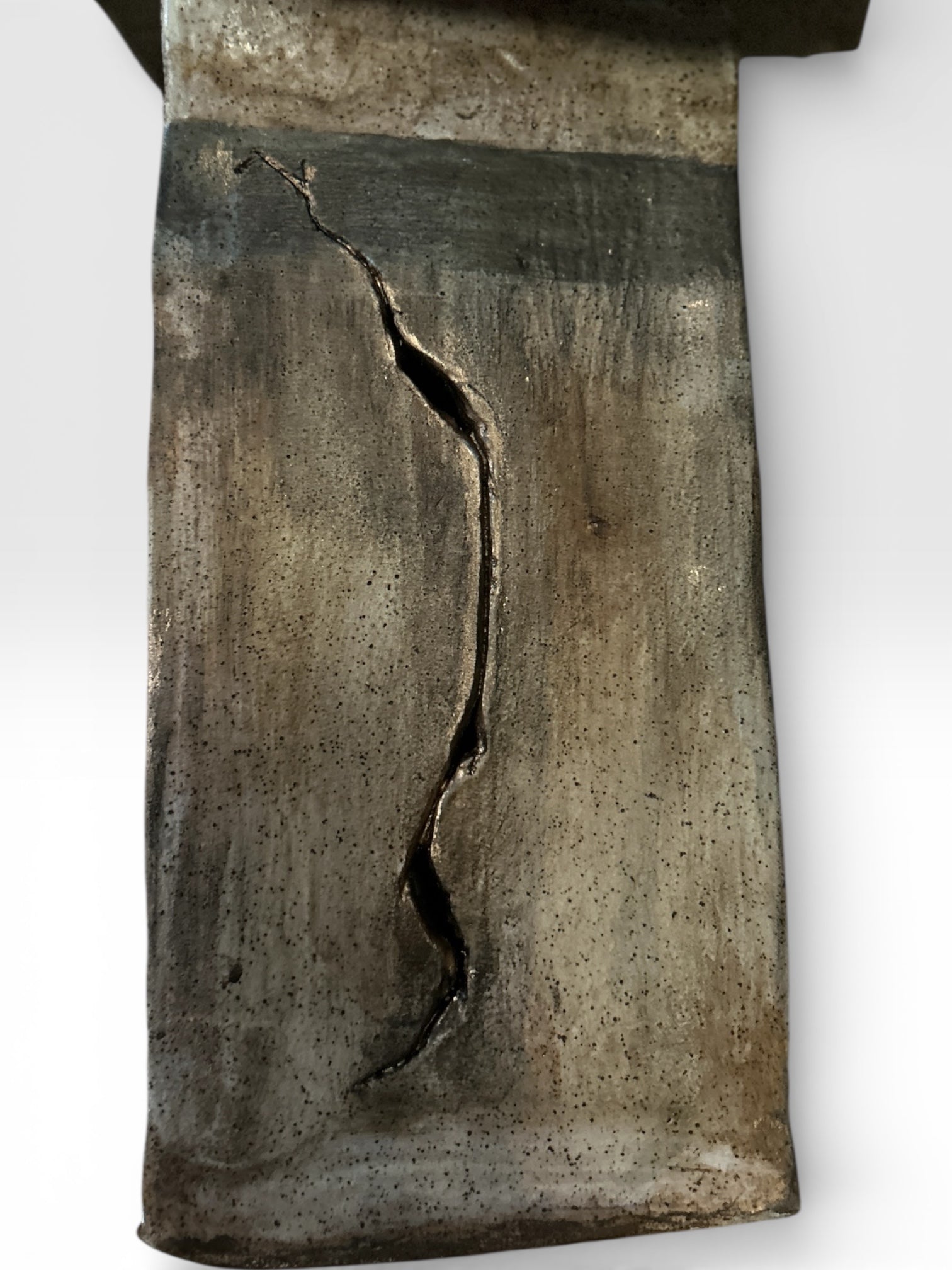 TOTEM BRISÉ N•1